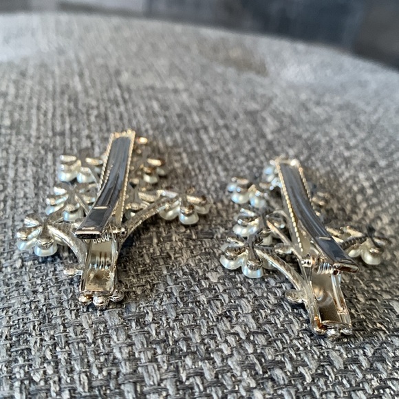 Gorgeous Flower Hair Clips - Picture 13 of 16